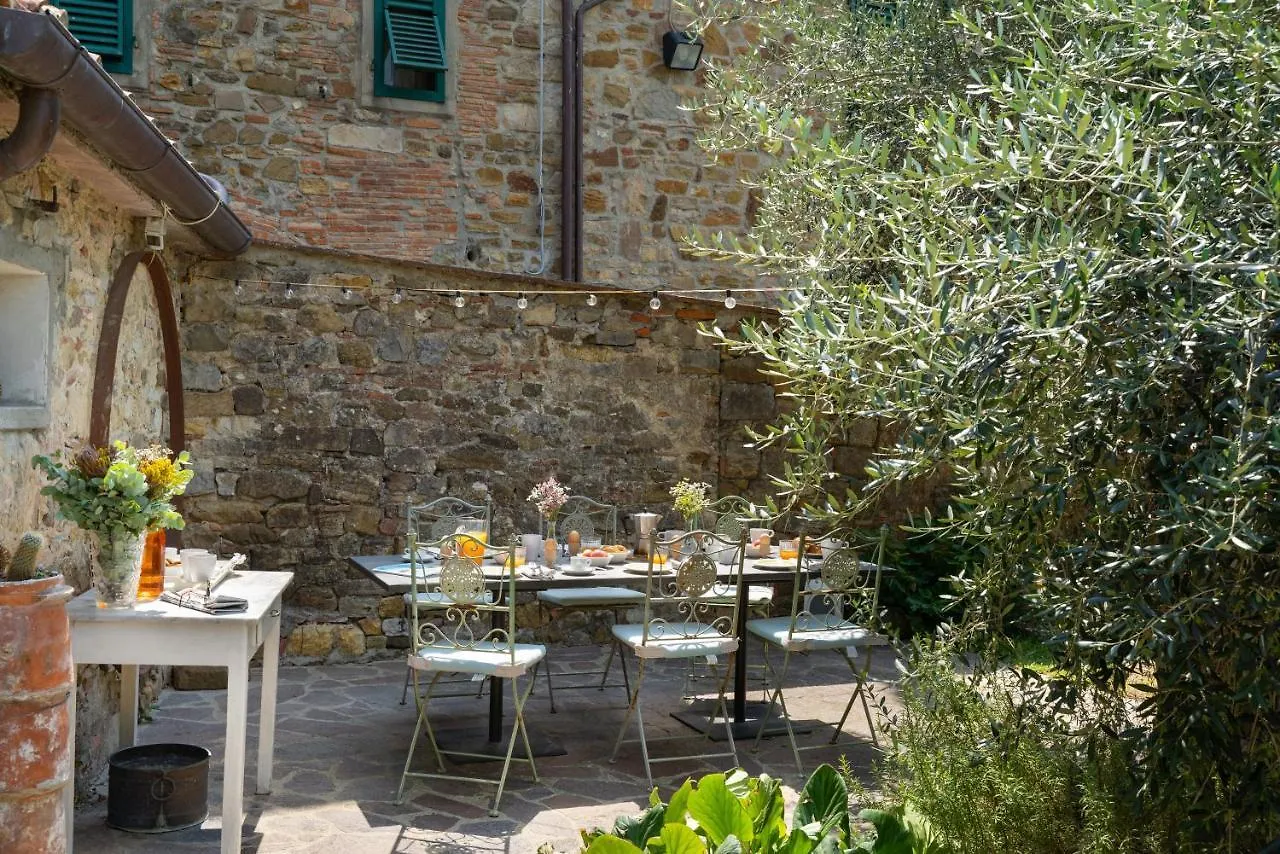 Villa Fracassini Pergine Valdarno 0*,  Italy