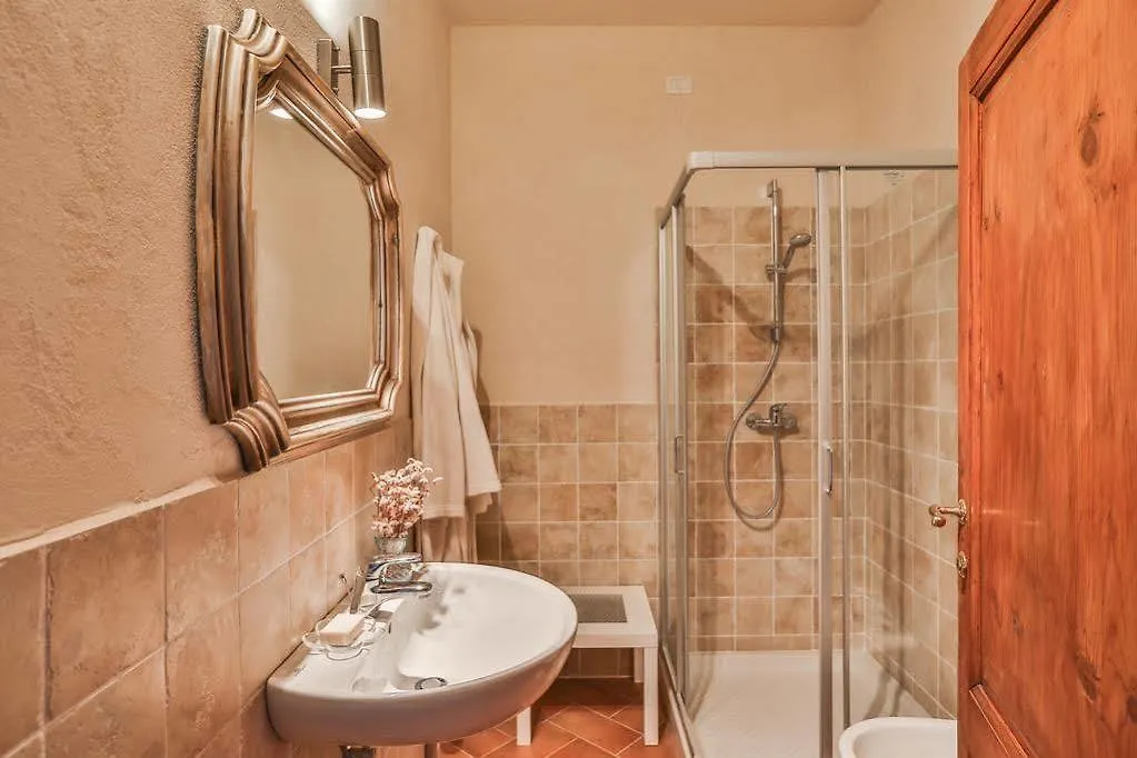 Villa Fracassini Pergine Valdarno 0*,  Italy